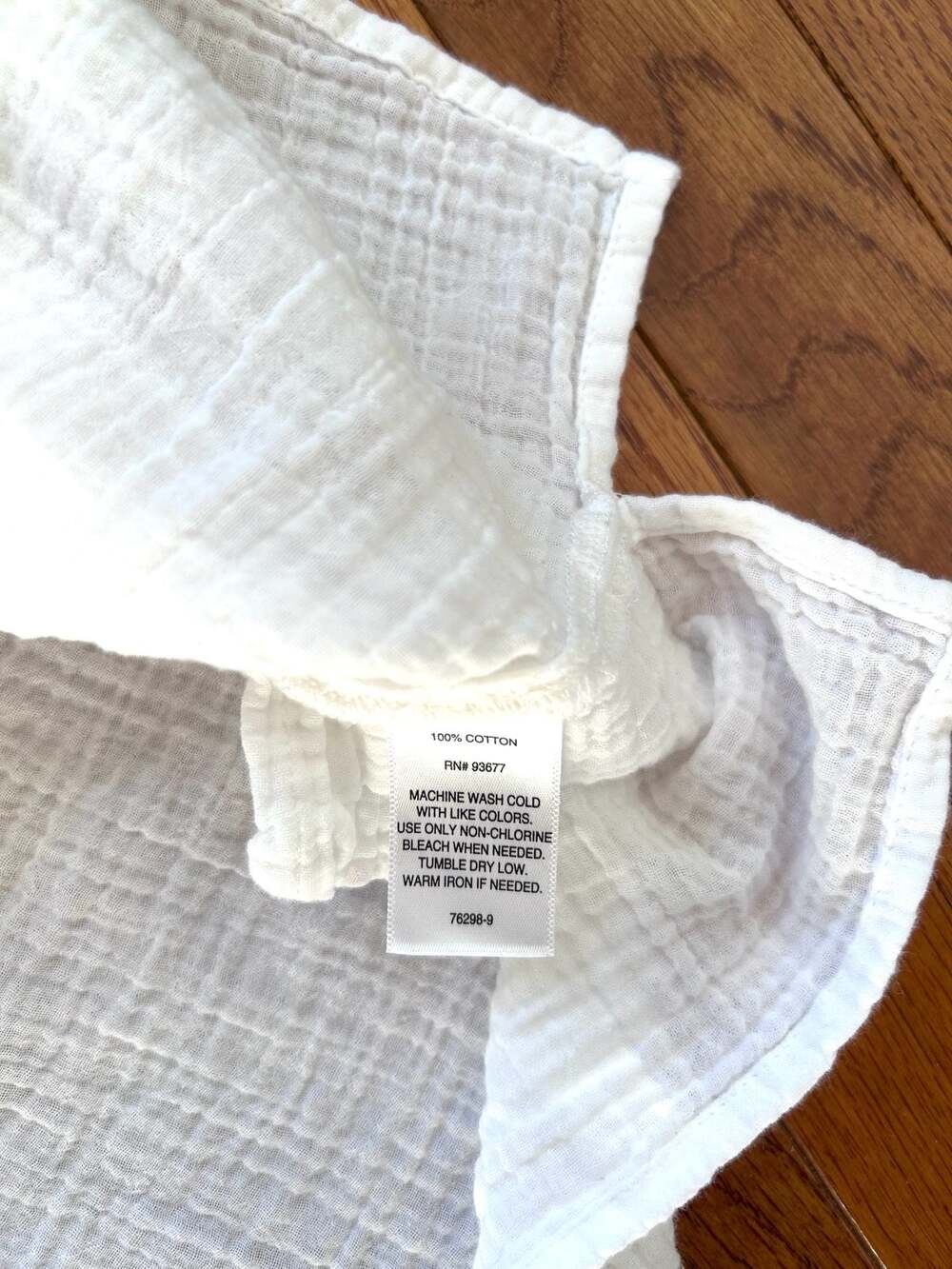 Liz Claiborne White Ruffle Sleeveless Cotton Gauze Blouse Size M - Picture 3 of 7